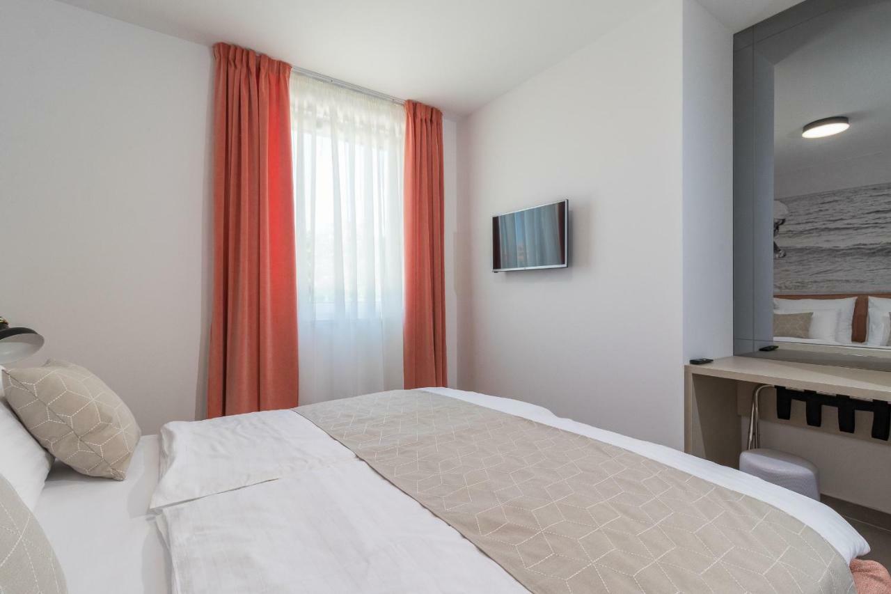 Luxury Apartments Magali 3 Rovinj Luaran gambar